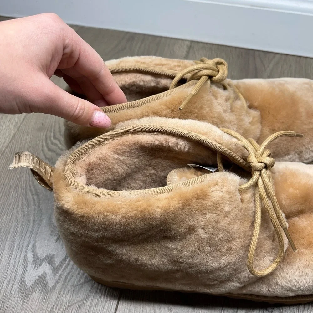 UGG Neumel Cozy Shearling Sheepskin Upper Boots Lace Up Camel Tan Size 11 Men’s
